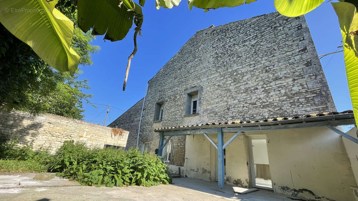 Maison à LA ROCHENARD