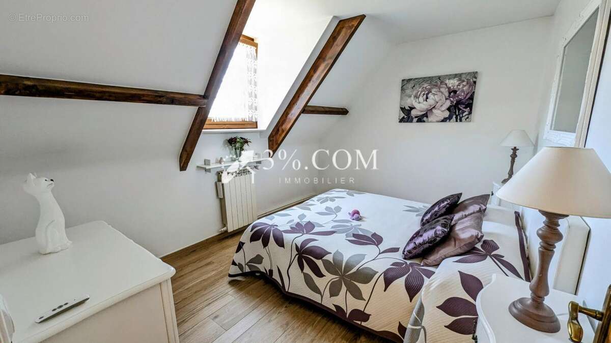 Maison à VERNEUIL-SUR-SEINE