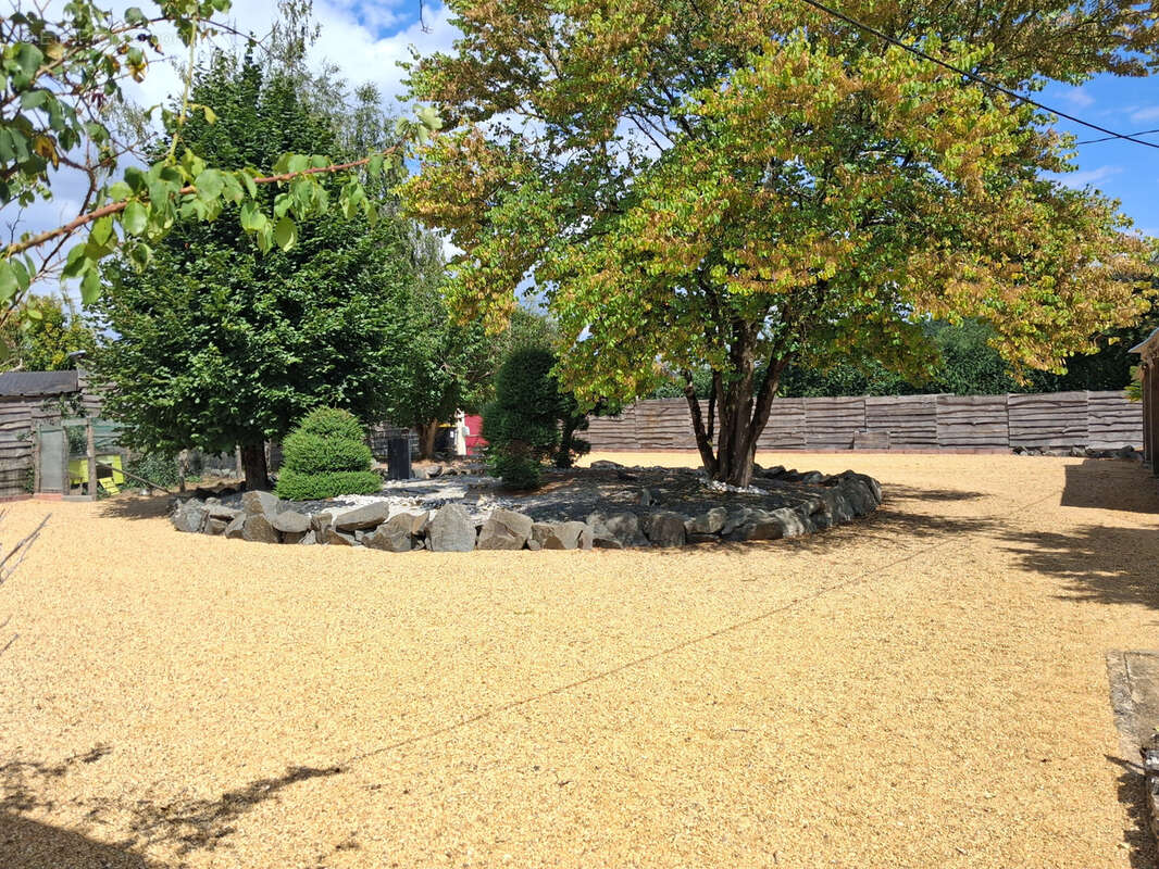 Maison à PARCE-SUR-SARTHE