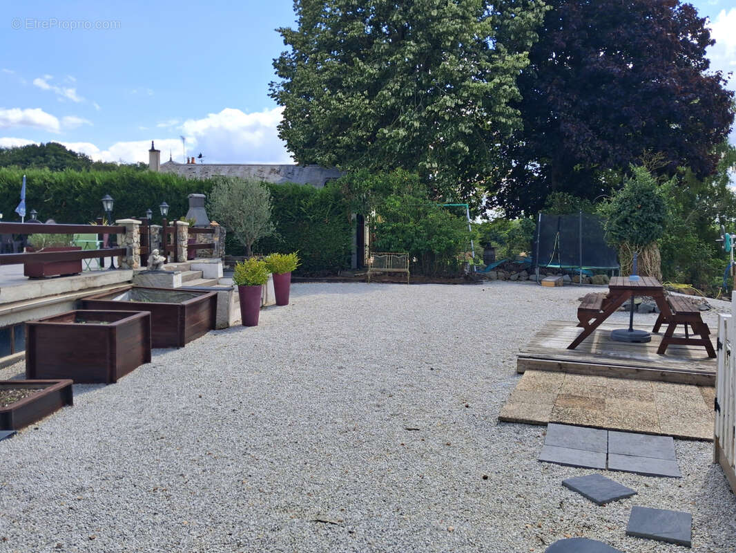 Maison à PARCE-SUR-SARTHE