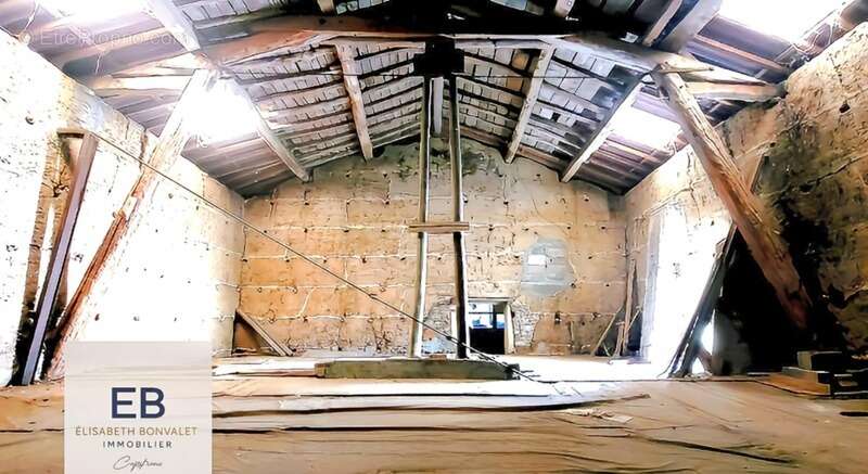 Maison à SAINT-LAURENT-DE-MURE