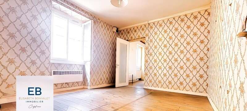 Maison à SAINT-LAURENT-DE-MURE