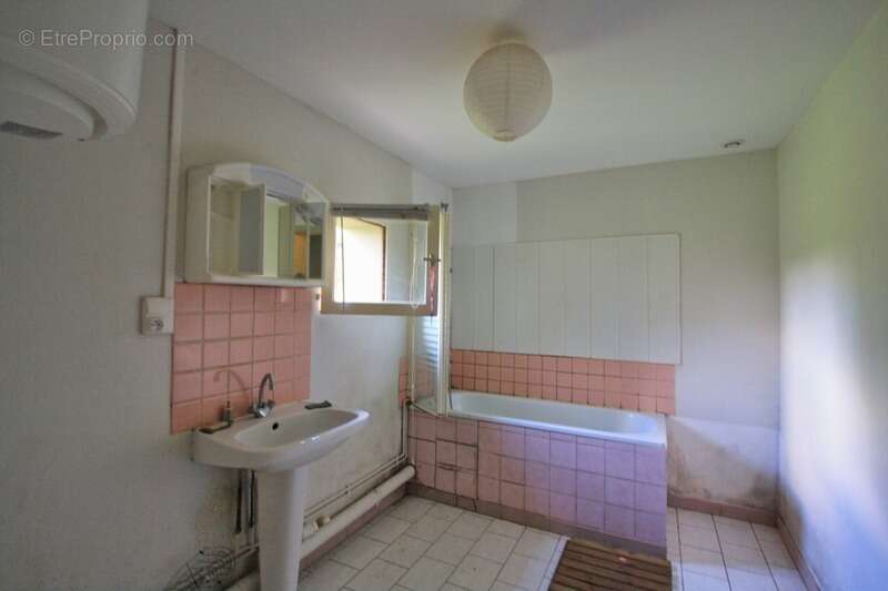 Maison à SALIGNY-SUR-ROUDON