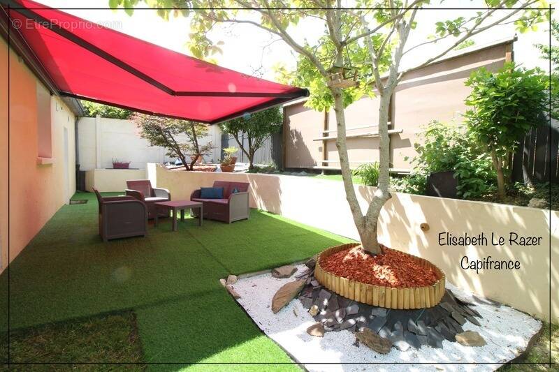 Maison à MONTREUIL-JUIGNE