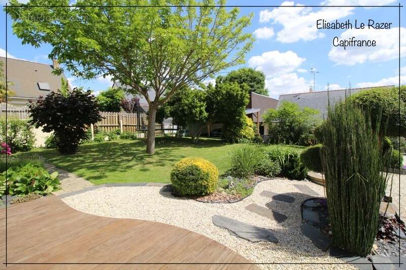 Maison à MONTREUIL-JUIGNE