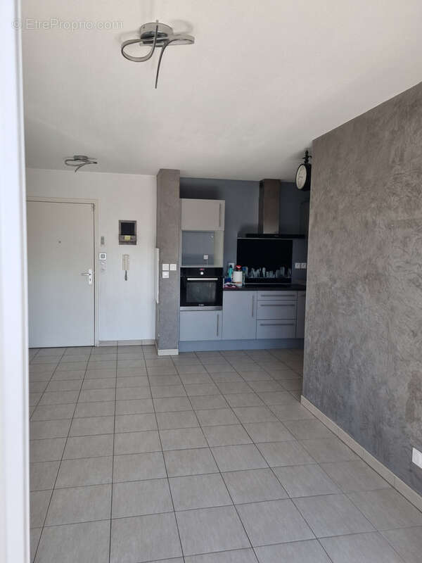 Appartement à MARSEILLE-3E
