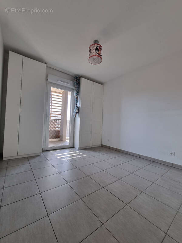 Appartement à MARSEILLE-3E