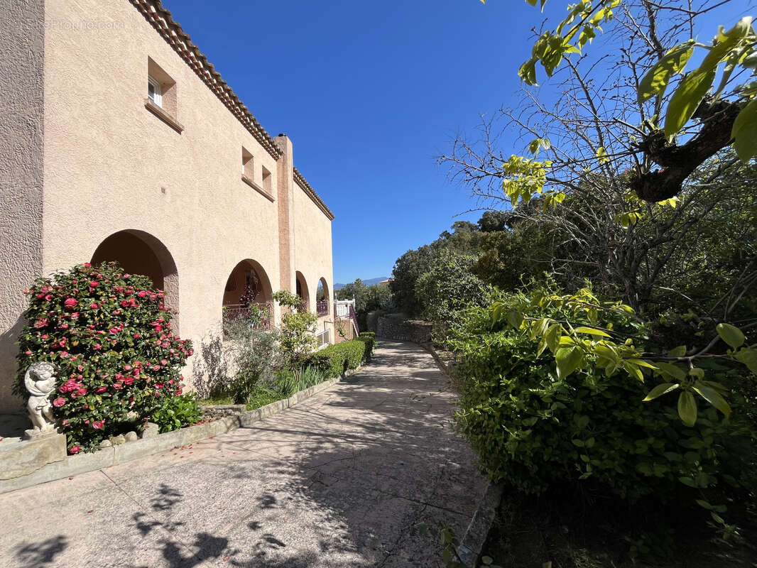 Maison à GROSSETO-PRUGNA