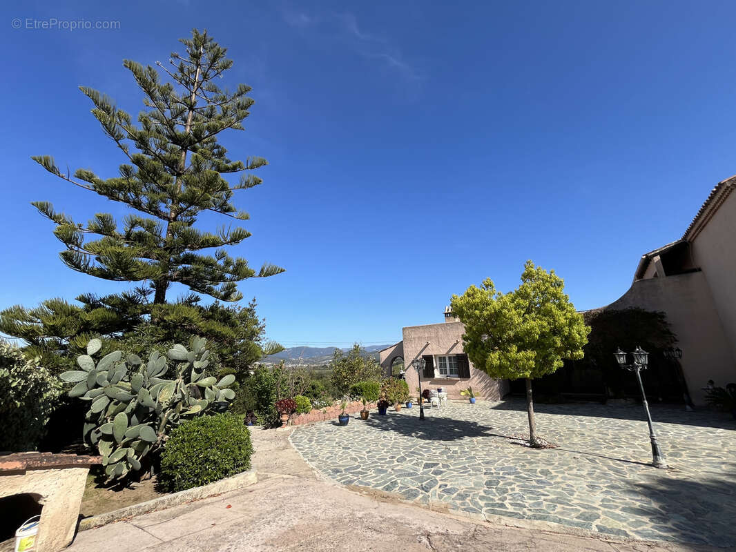 Maison à GROSSETO-PRUGNA