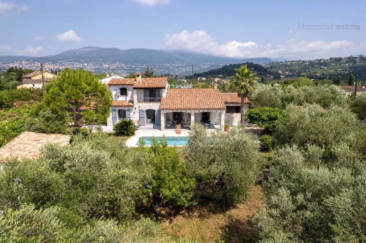 Maison à MOUANS-SARTOUX