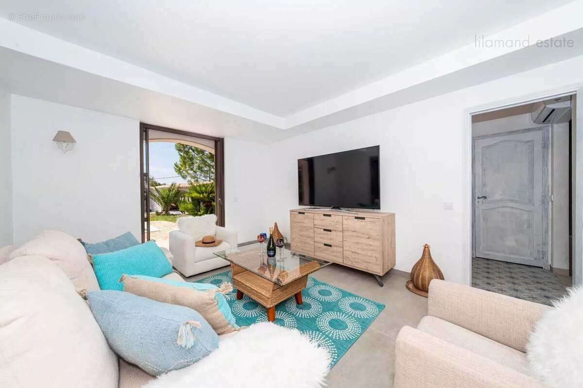 Maison à MOUANS-SARTOUX