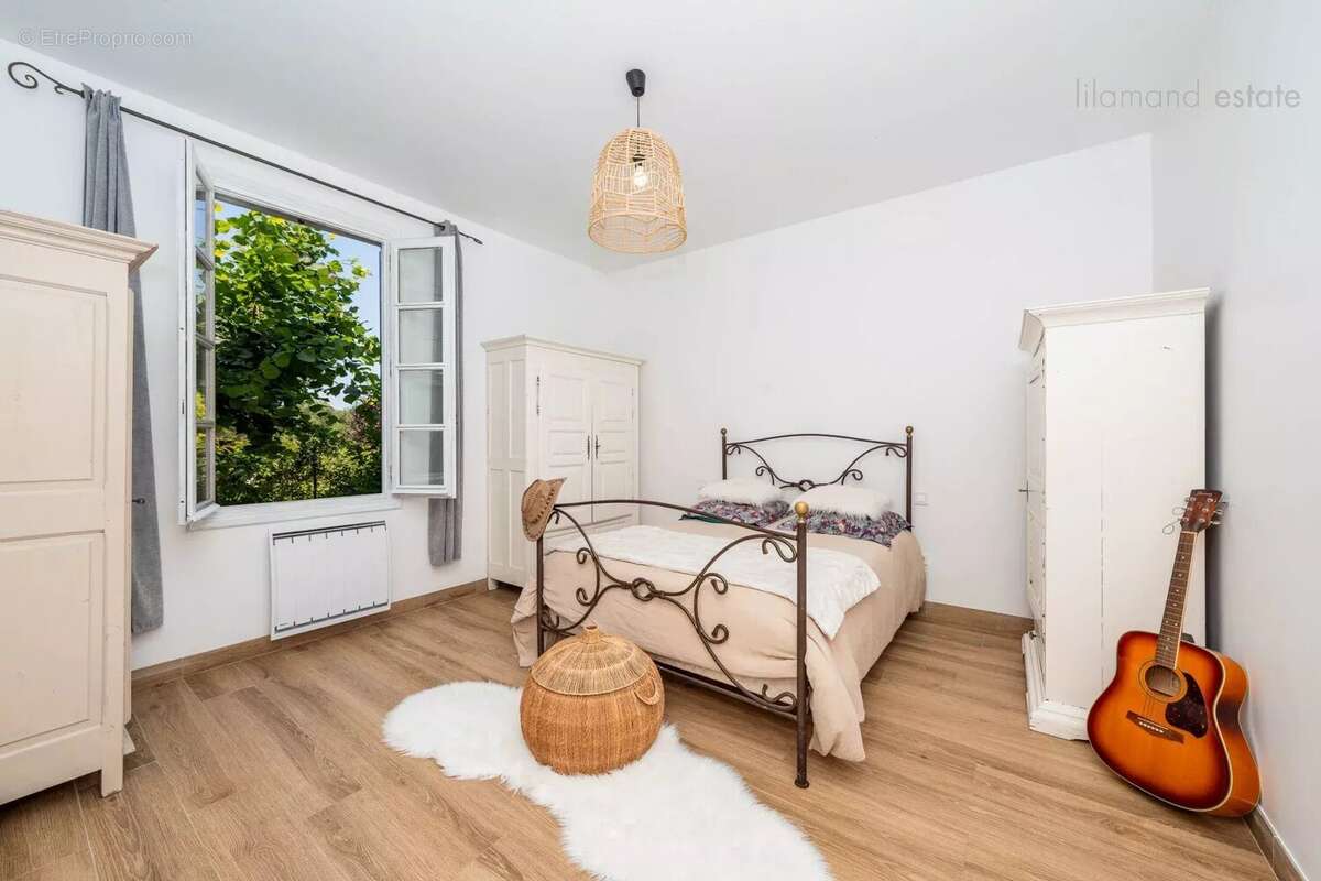 Maison à MOUANS-SARTOUX