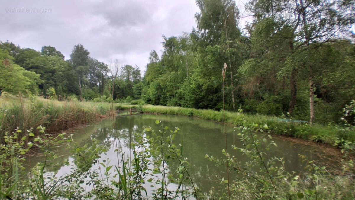 Autre à VERNEUIL-SOUS-COUCY