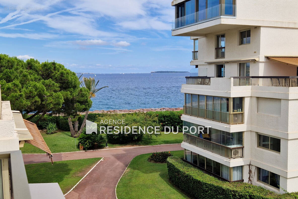 Appartement à MANDELIEU-LA-NAPOULE