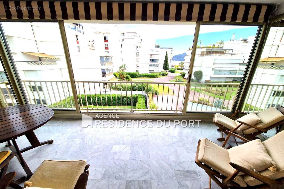 Appartement à MANDELIEU-LA-NAPOULE