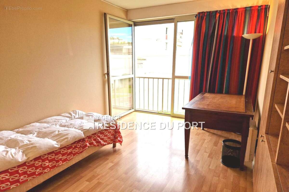 Appartement à MANDELIEU-LA-NAPOULE