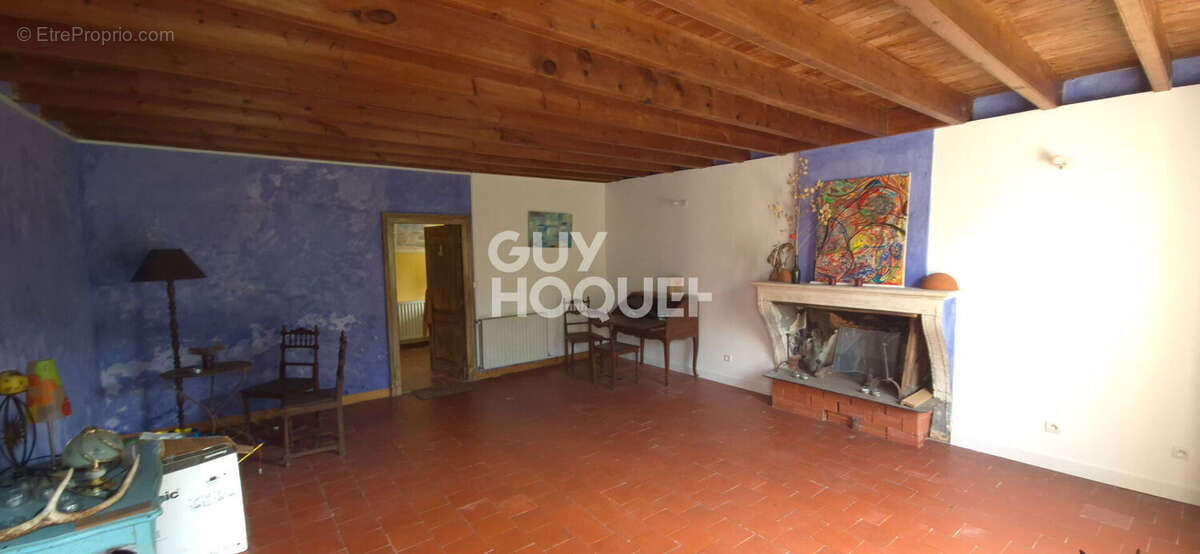 Maison à VENDAYS-MONTALIVET