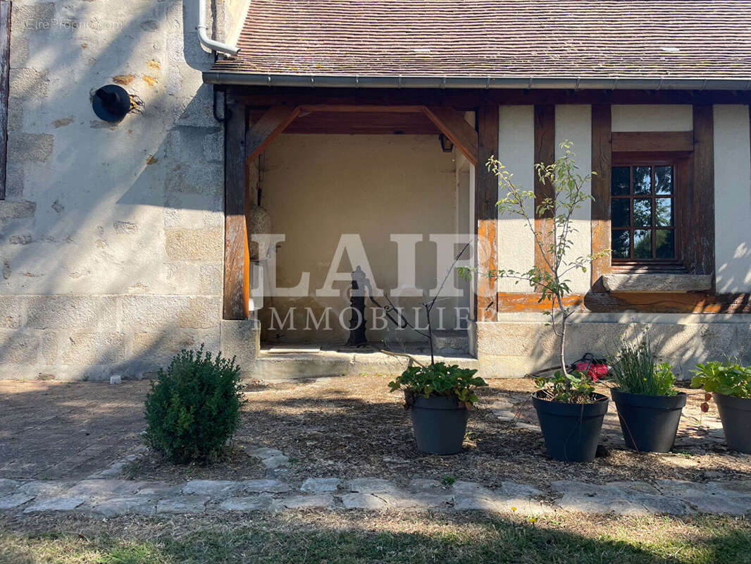 Maison à LE MELE-SUR-SARTHE