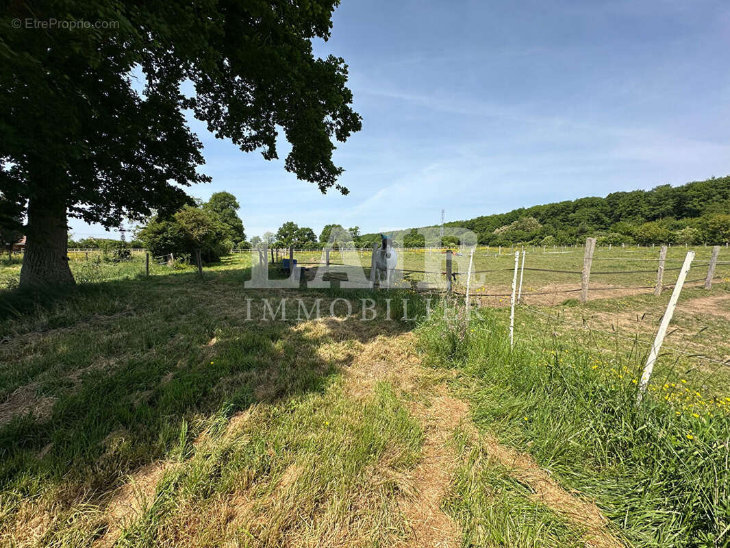 Maison à LE MELE-SUR-SARTHE