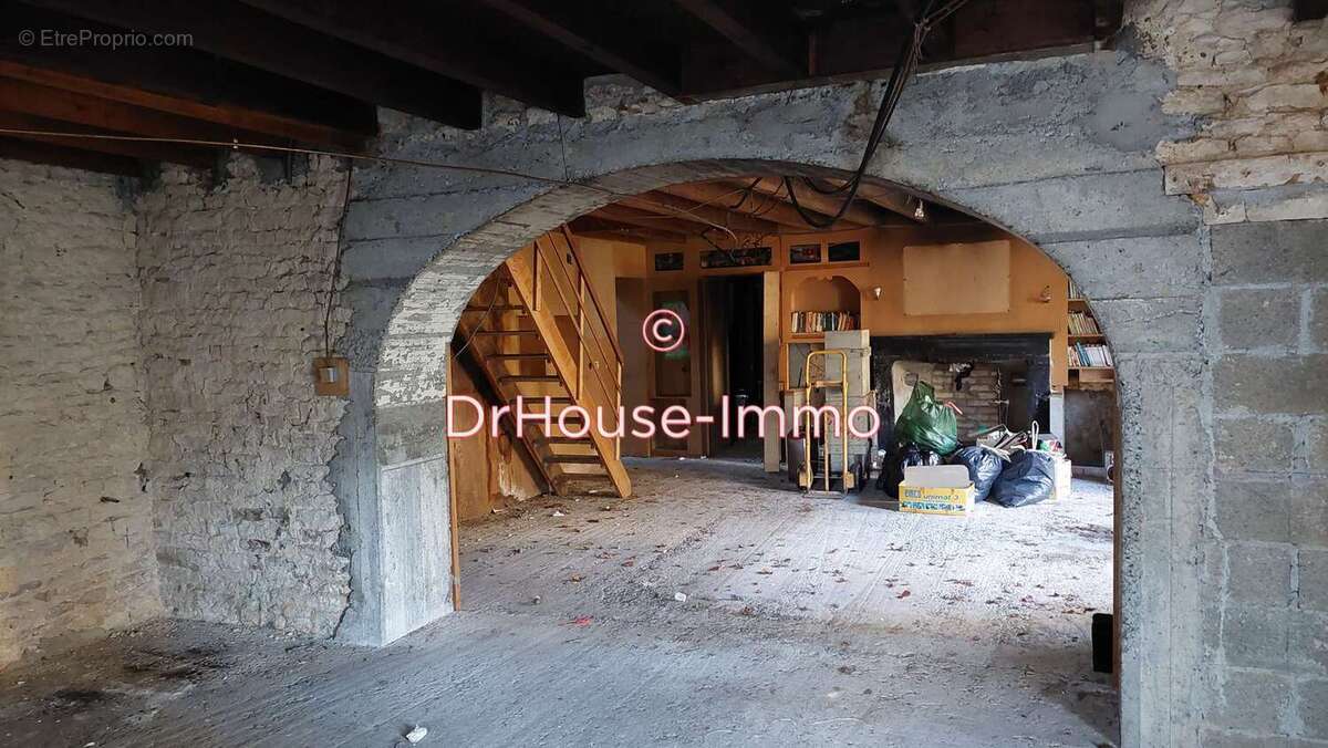 Maison à CRAMCHABAN