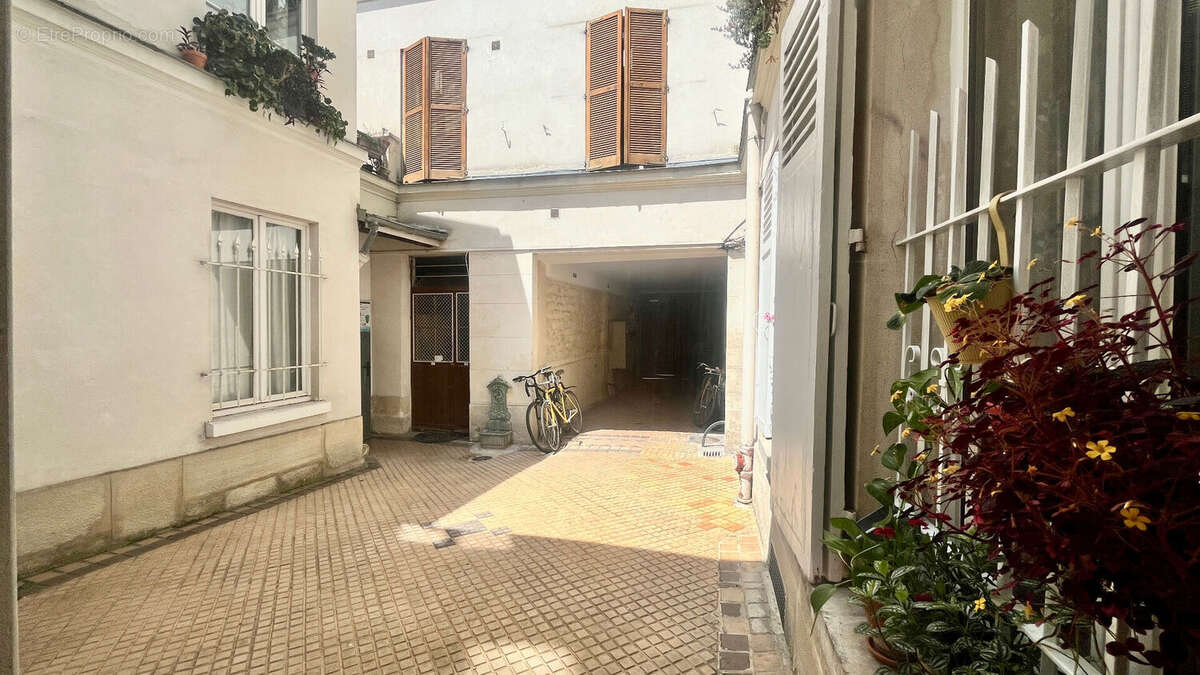Appartement à PARIS-10E