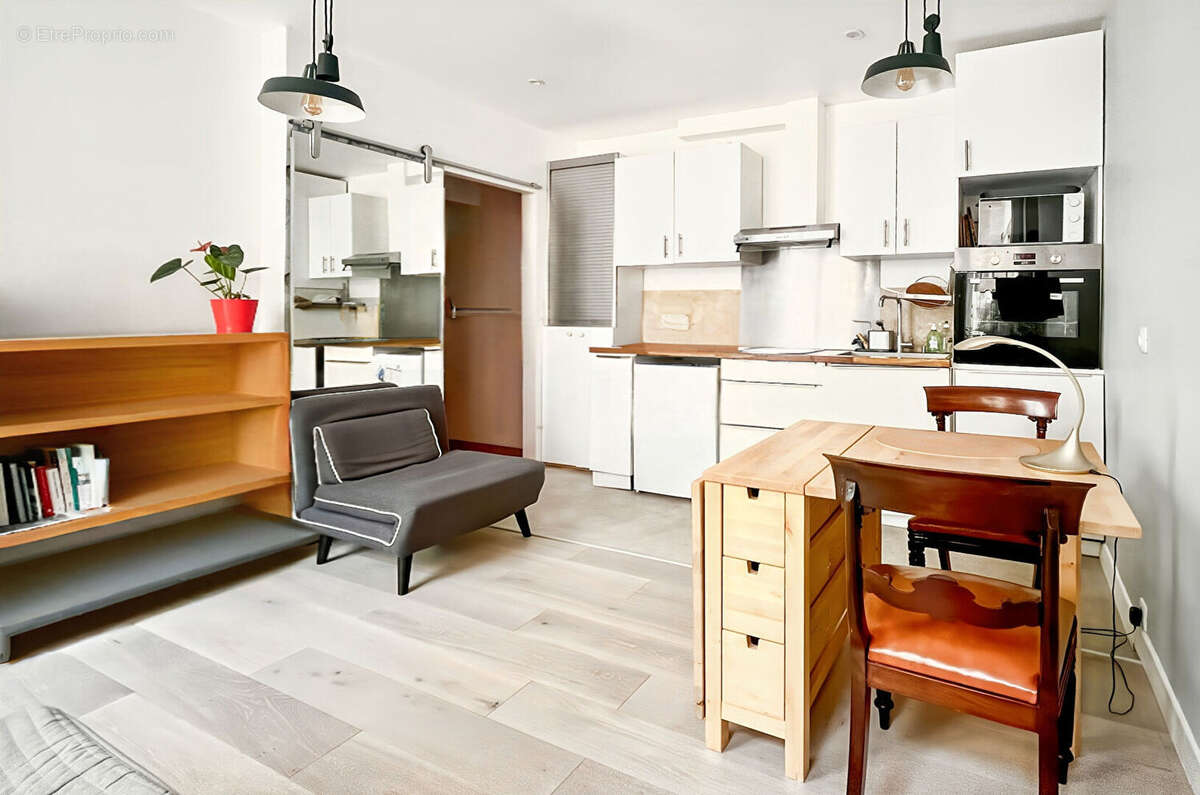 Appartement à PARIS-10E