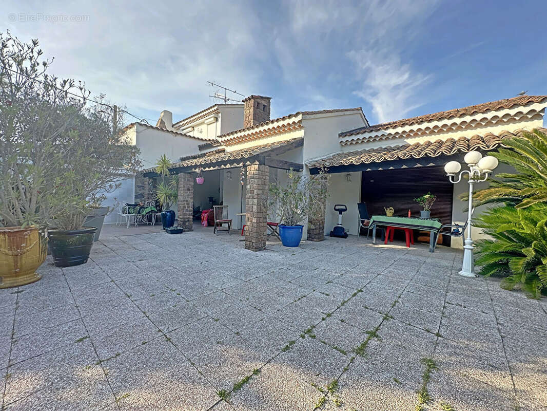 Maison à SAINT-RAPHAEL