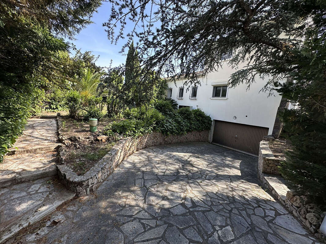 Maison à SAINT-RAPHAEL