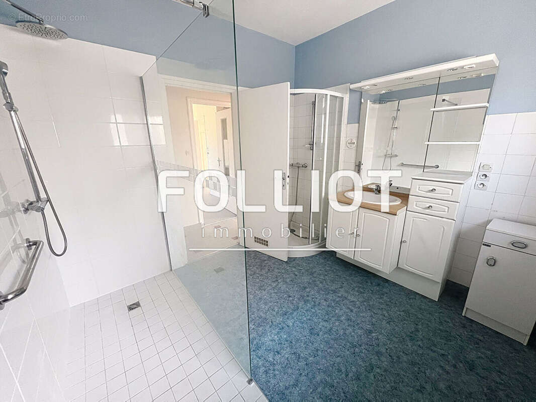 Maison à HAUTEVILLE-SUR-MER