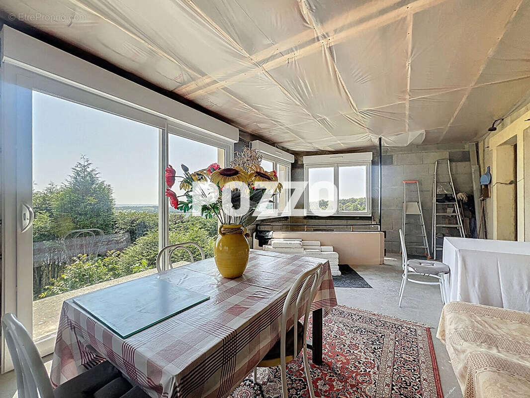 Maison à JUVIGNY-LE-TERTRE