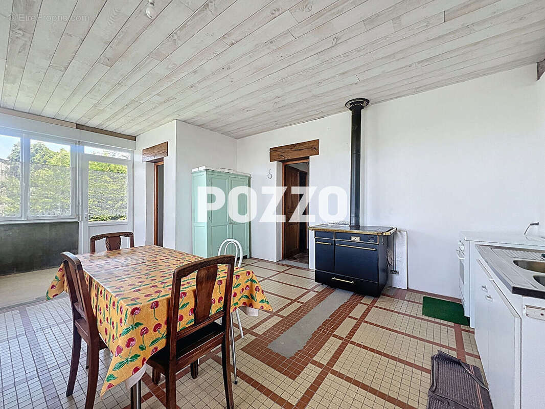 Maison à JUVIGNY-LE-TERTRE