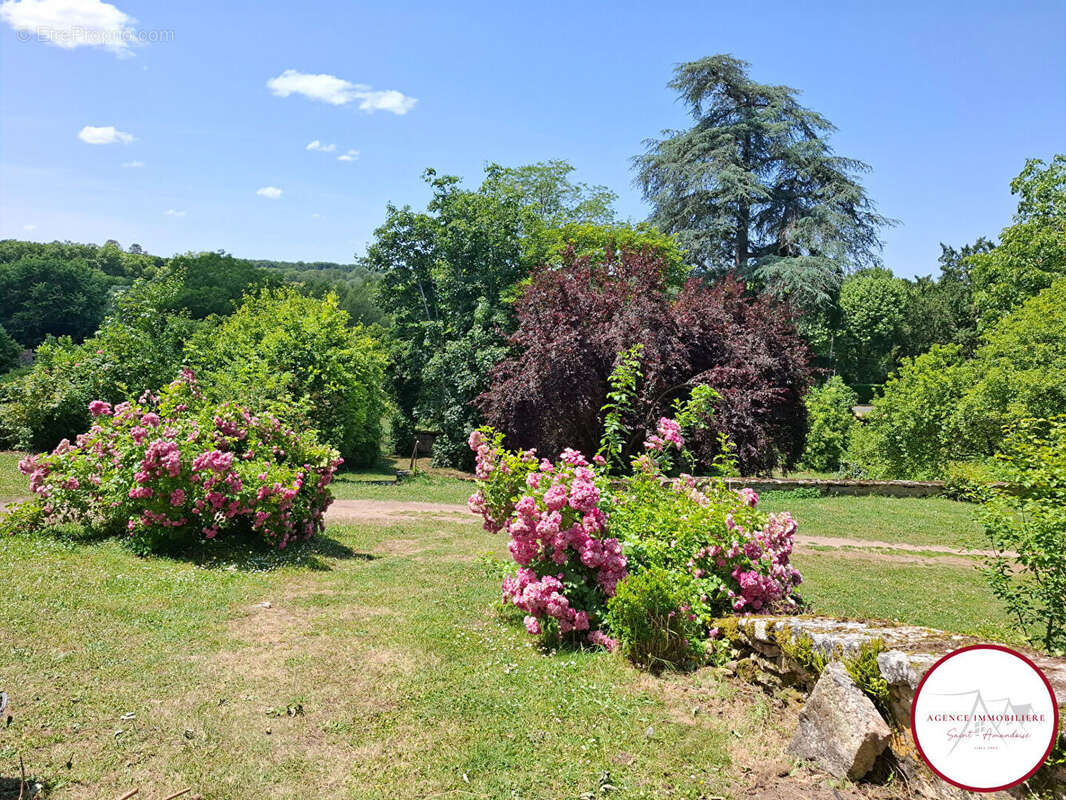 Maison à BRUERE-ALLICHAMPS
