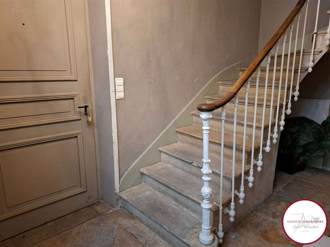 Maison à BRUERE-ALLICHAMPS