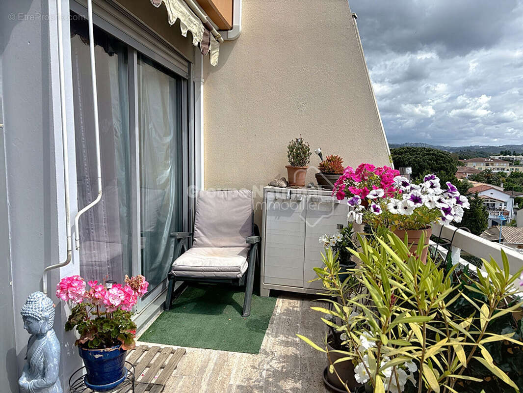 Appartement à MANDELIEU-LA-NAPOULE