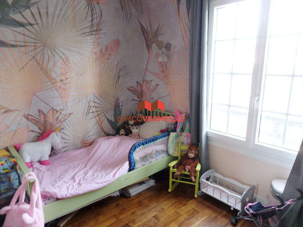 Maison à LA CELLE-SAINT-CLOUD