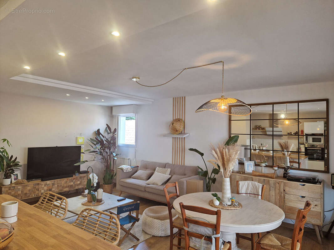 Appartement à URRUGNE