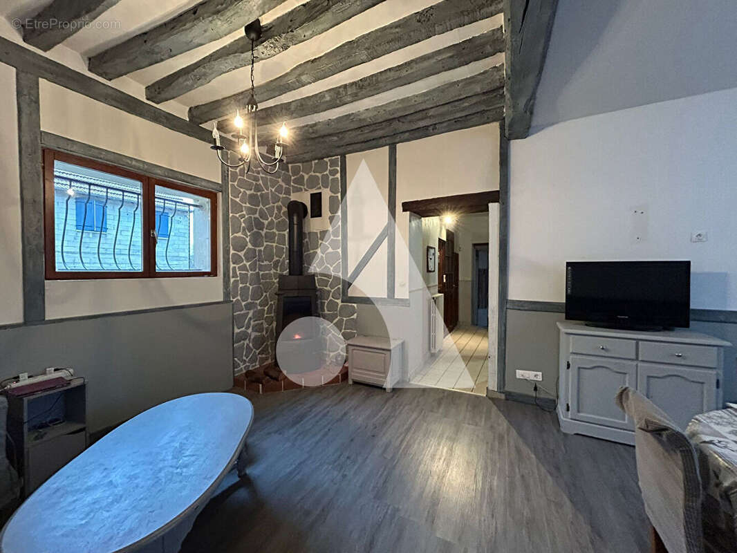 Maison à NANTEUIL-LES-MEAUX