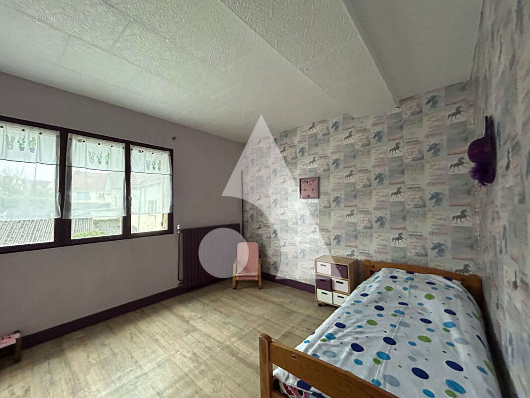 Maison à NANTEUIL-LES-MEAUX