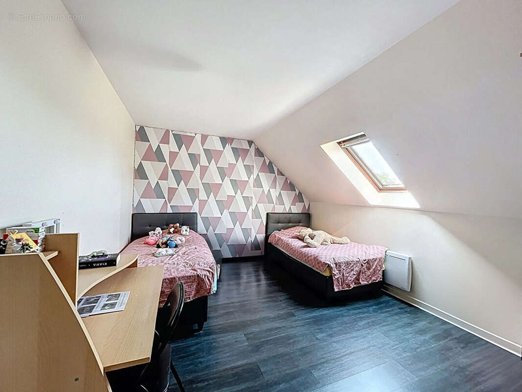 Maison à SAINT-JEAN-DE-LA-RUELLE