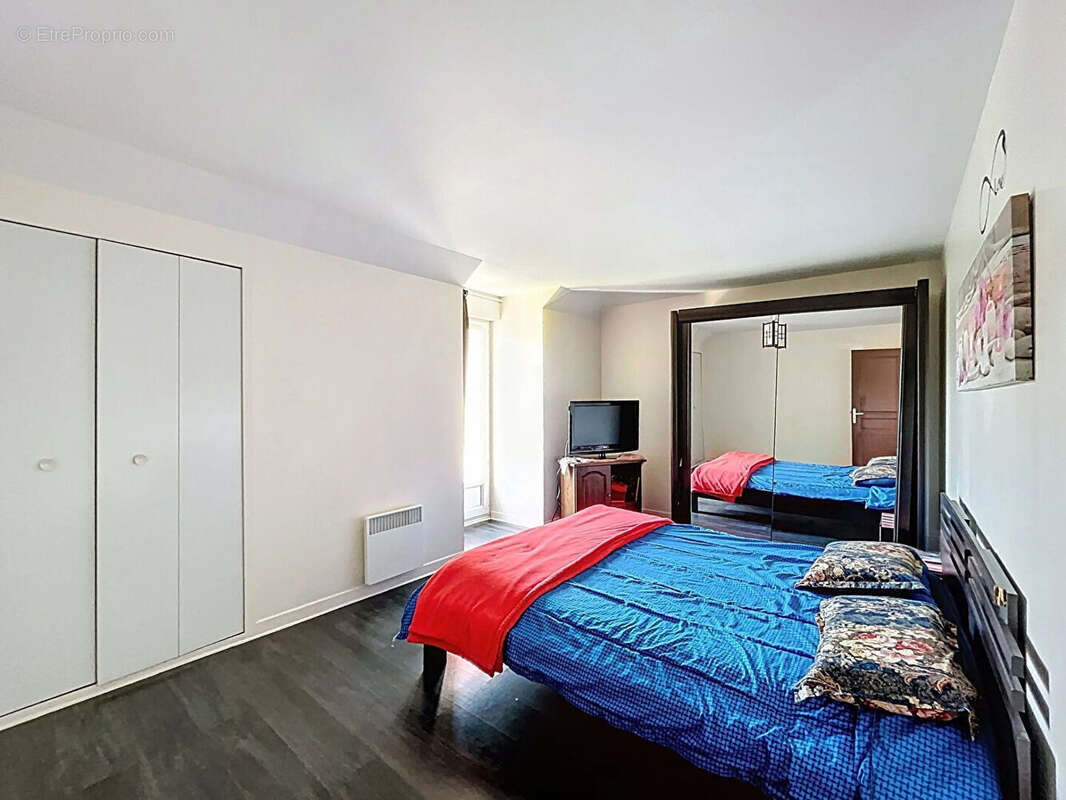 Maison à SAINT-JEAN-DE-LA-RUELLE