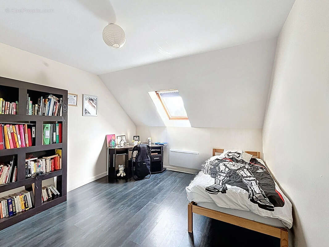 Maison à SAINT-JEAN-DE-LA-RUELLE