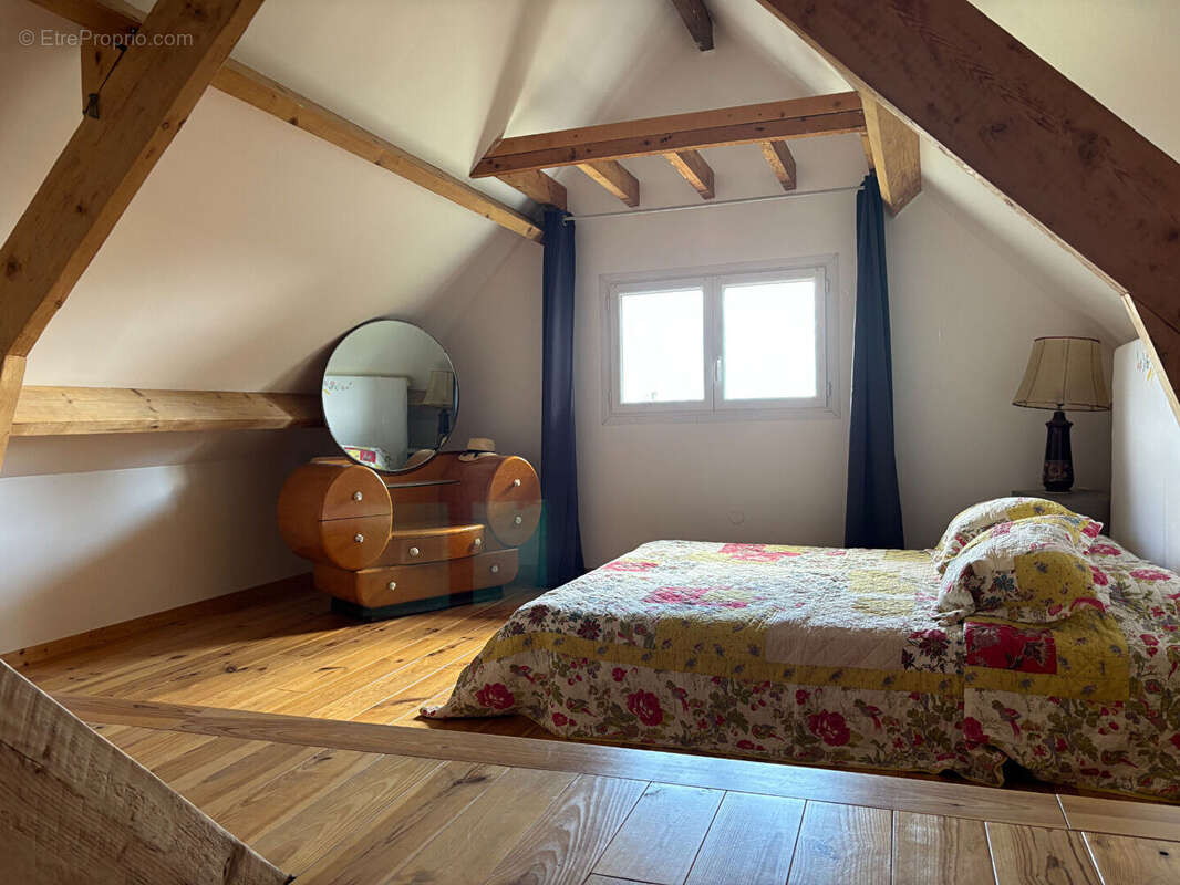 Maison à RIEUPEYROUX