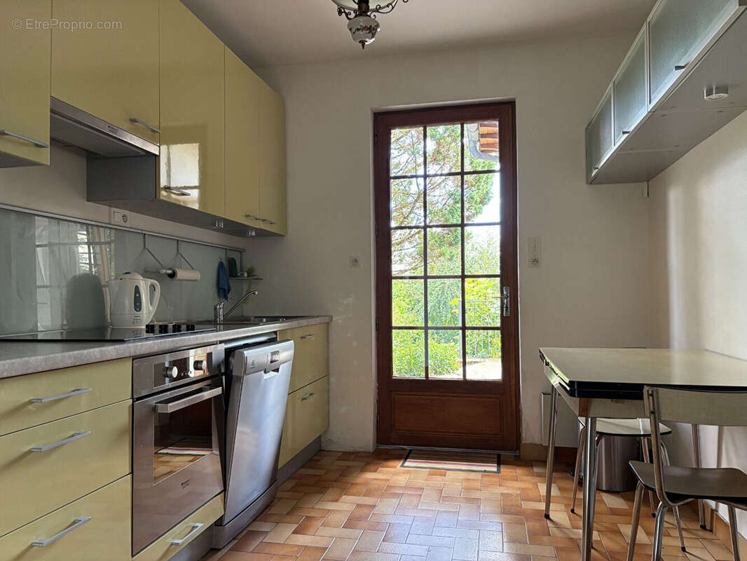 Maison à RIEUPEYROUX