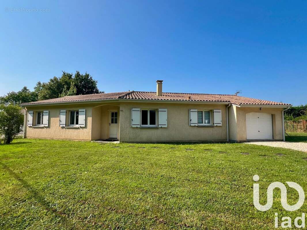 Photo 1 - Maison à SAINT-GENES-DE-FRONSAC