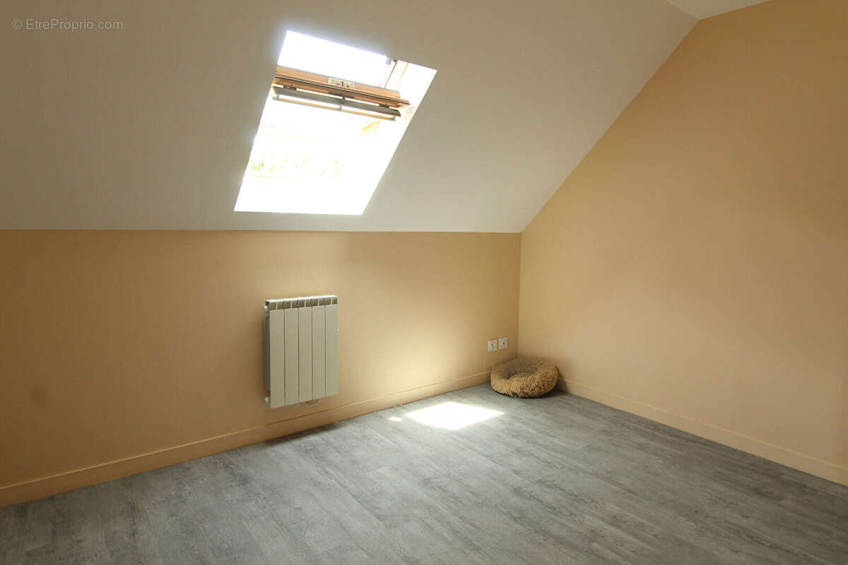 Maison à CHATEAUNEUF-EN-THYMERAIS