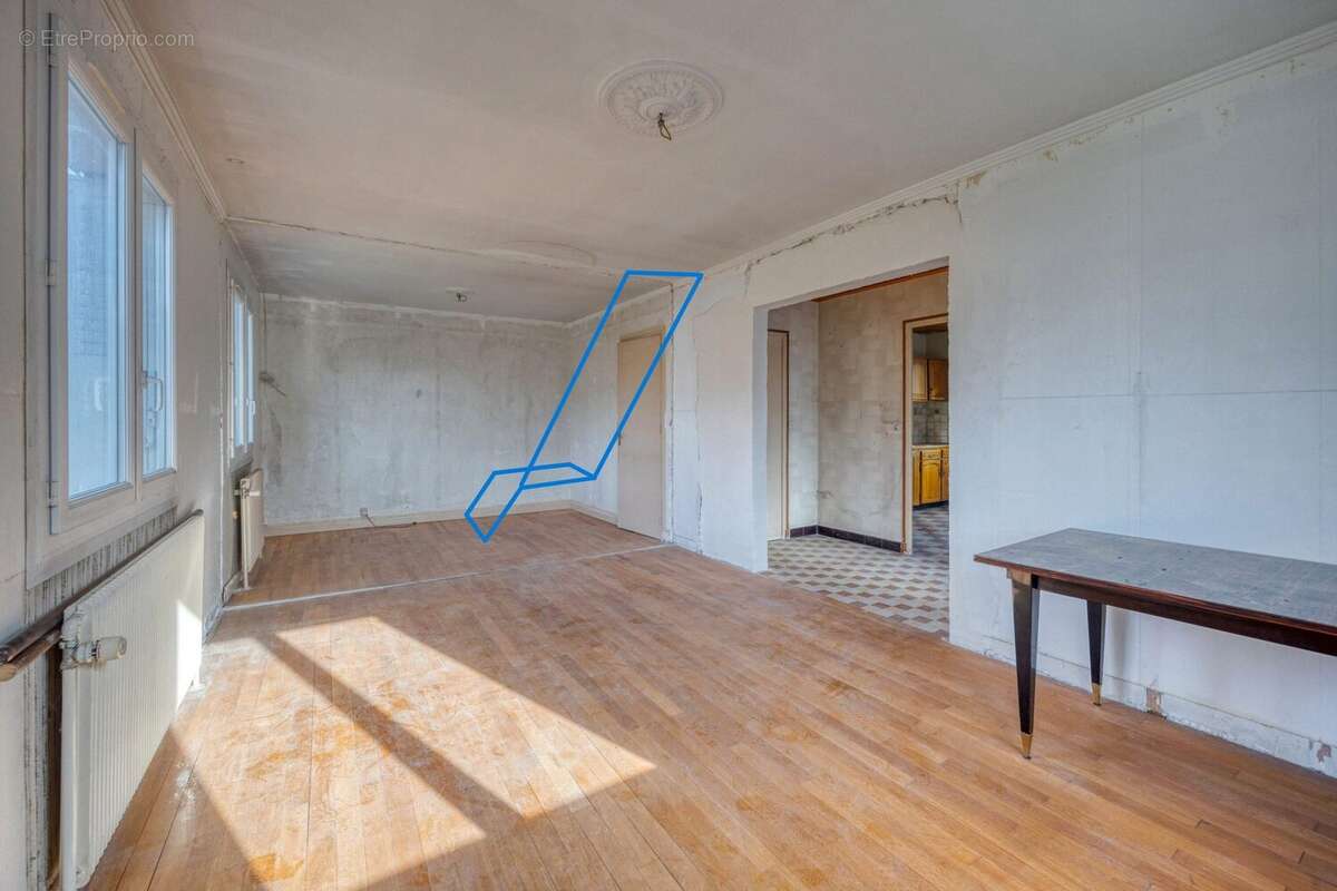 Maison à ECHIROLLES