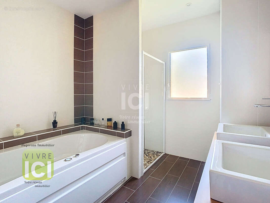 Maison à TOUTLEMONDE