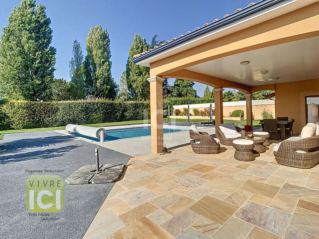 Maison à TOUTLEMONDE