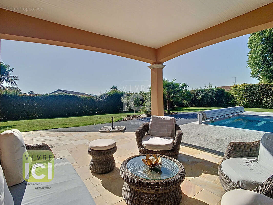 Maison à TOUTLEMONDE