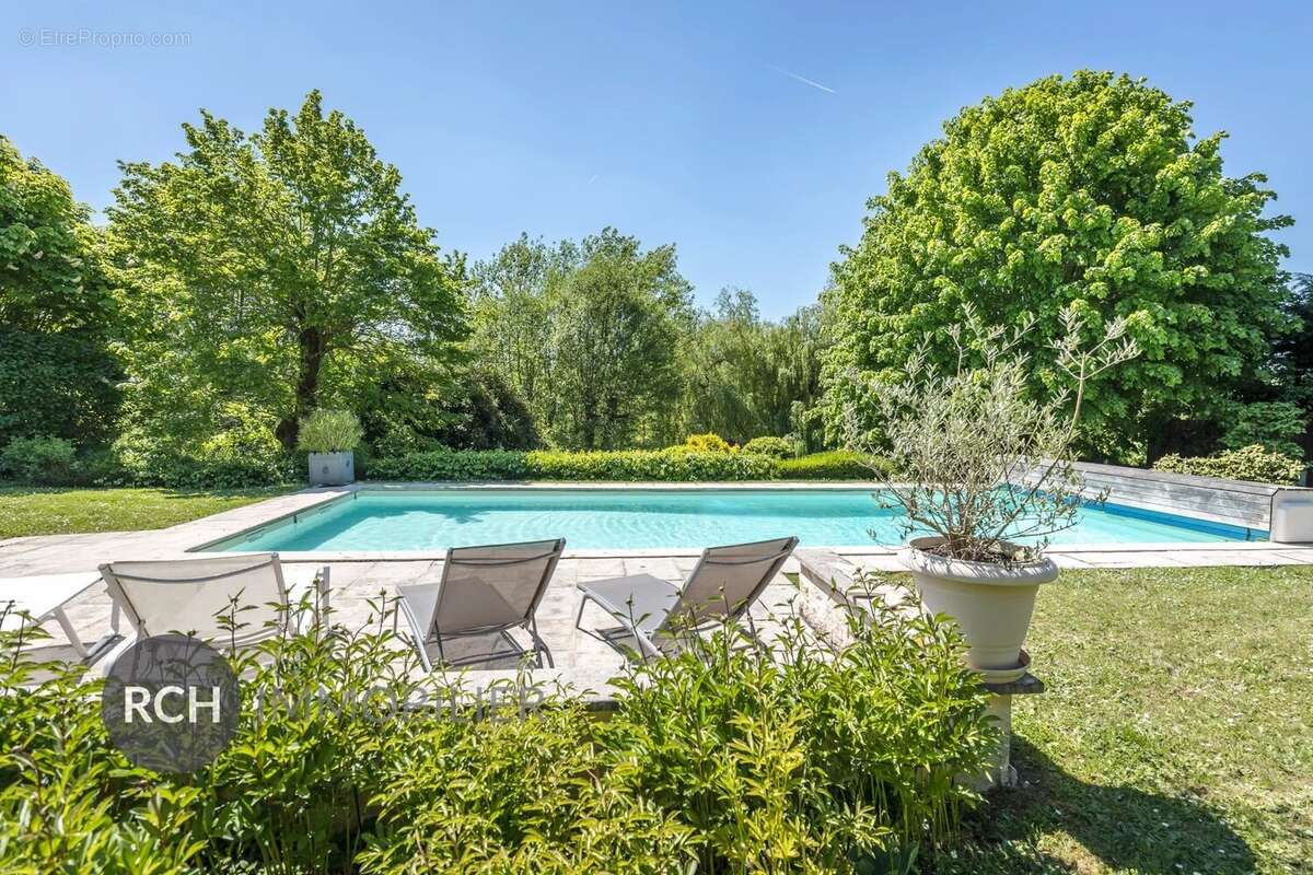 Maison à MONTFORT-L&#039;AMAURY